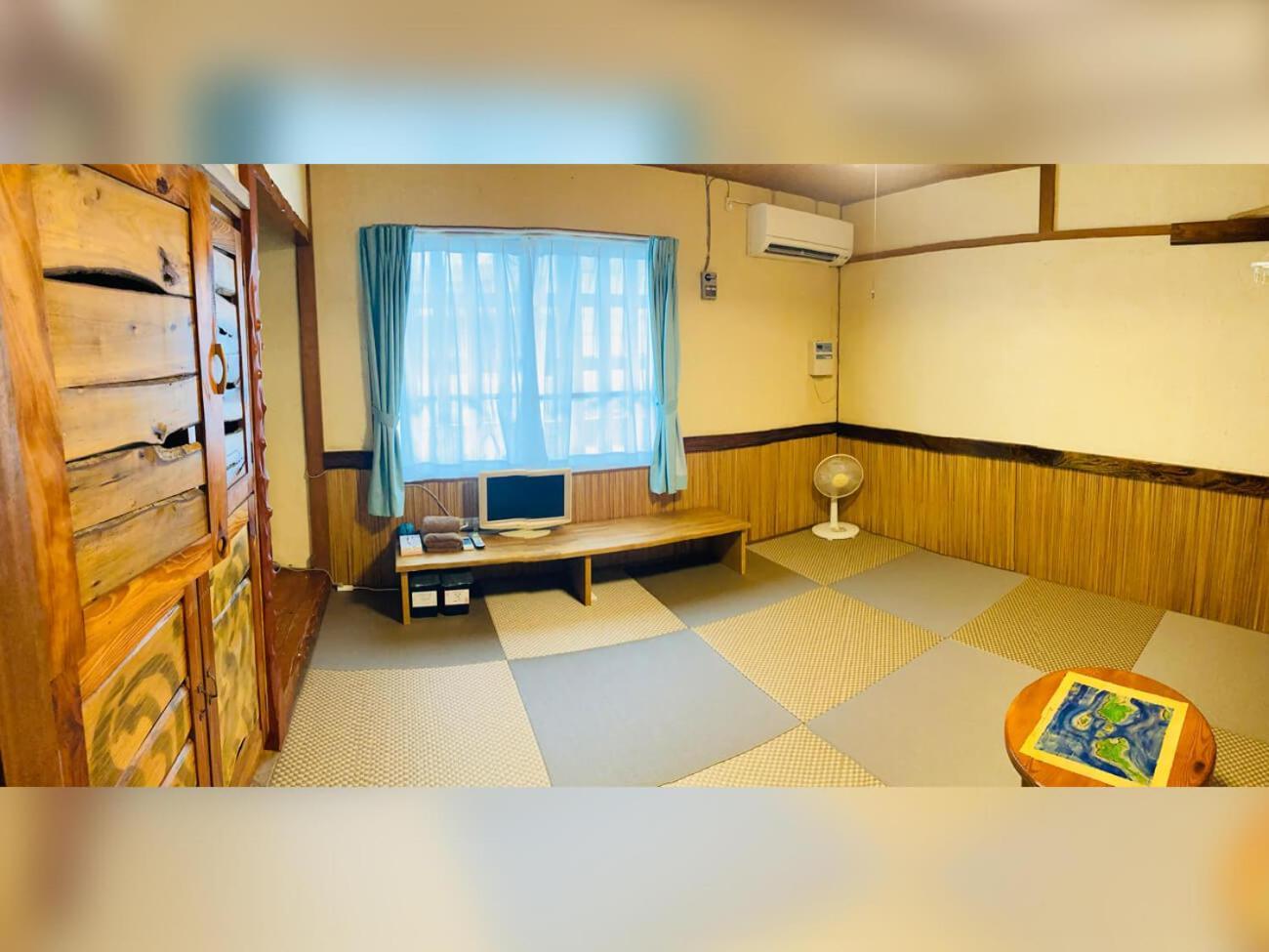 Hotel ペンションやいま日和 Ishigaki  Esterno foto